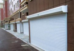 在進行卷簾門維修時需要注意什么細節